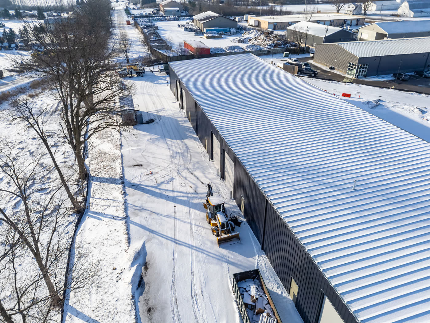 Daron Court roofline and tenant entries